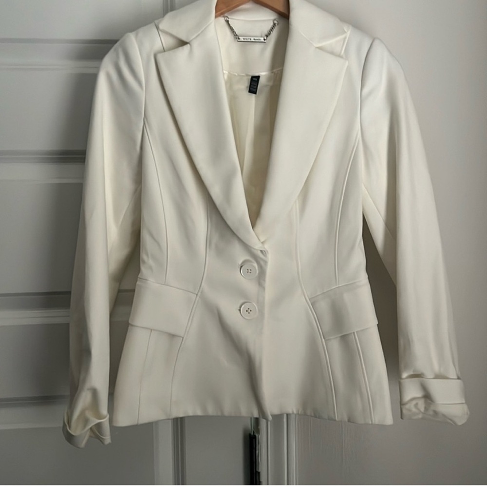 White House Black Market Ivory Blazer